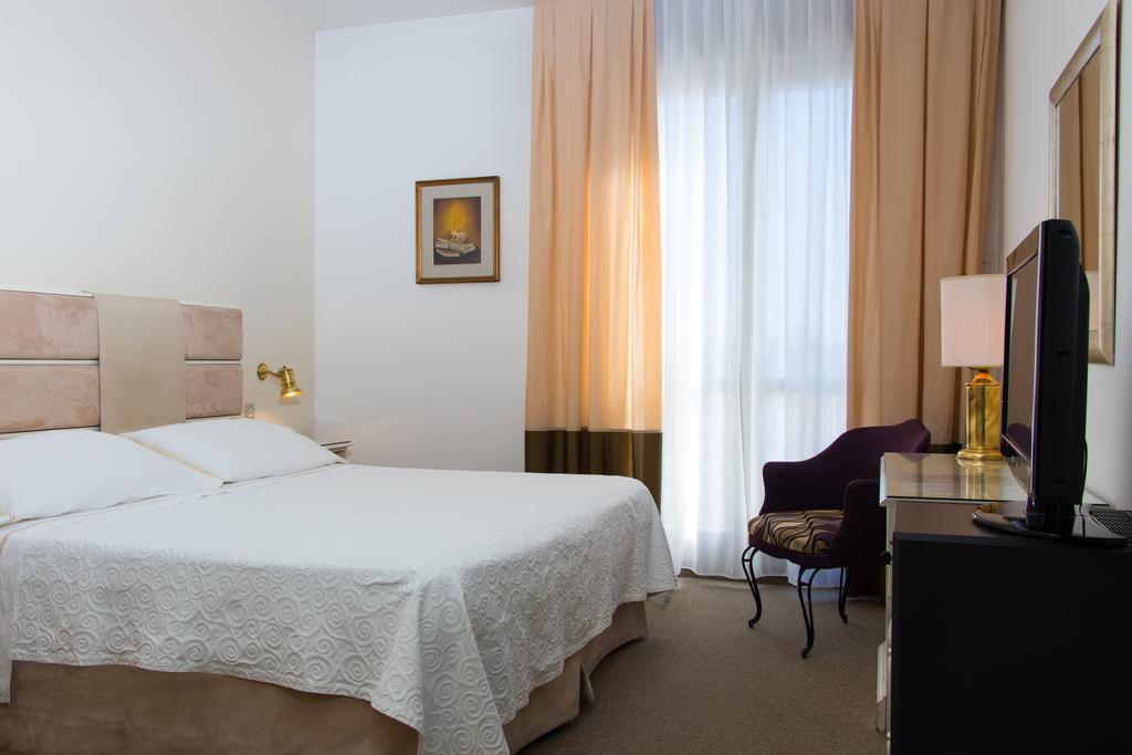 Hotel Universal Terme 4*