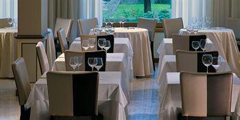 Universal Terme 4*